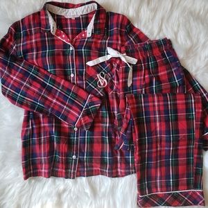 🎄V.S. Holiday Plaid Pj Set🎄